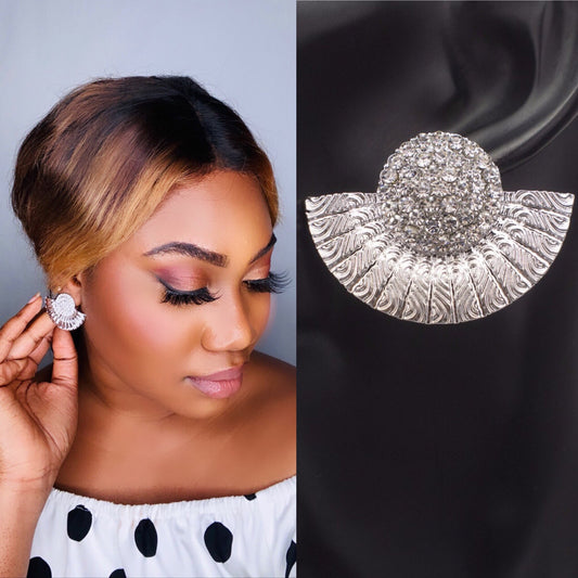 Serenity - Silver stud earrings