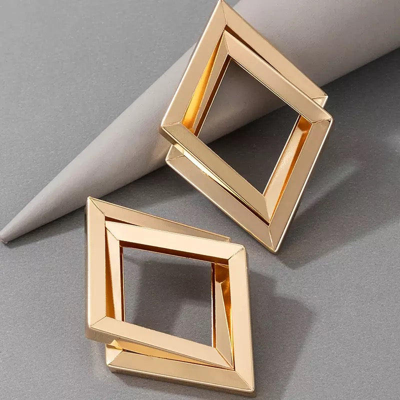 Elia Stud Earrings